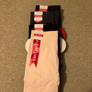 Lot of fleece leggings